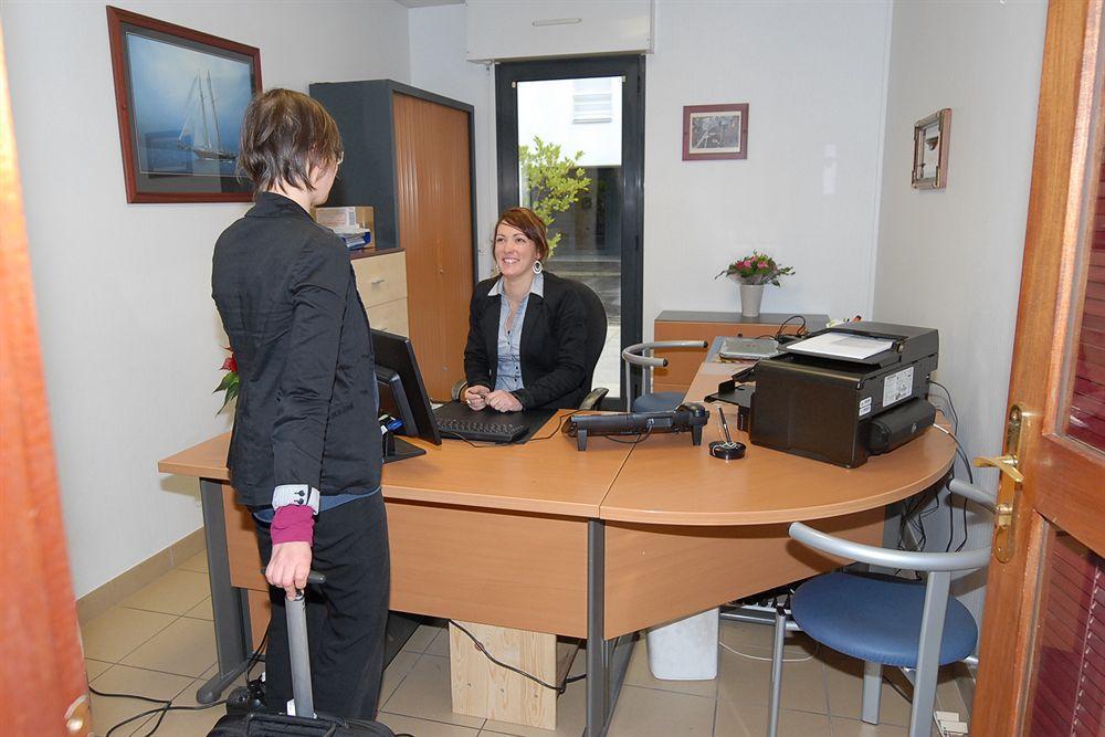 Cerise Lannion Aparthotel Екстериор снимка