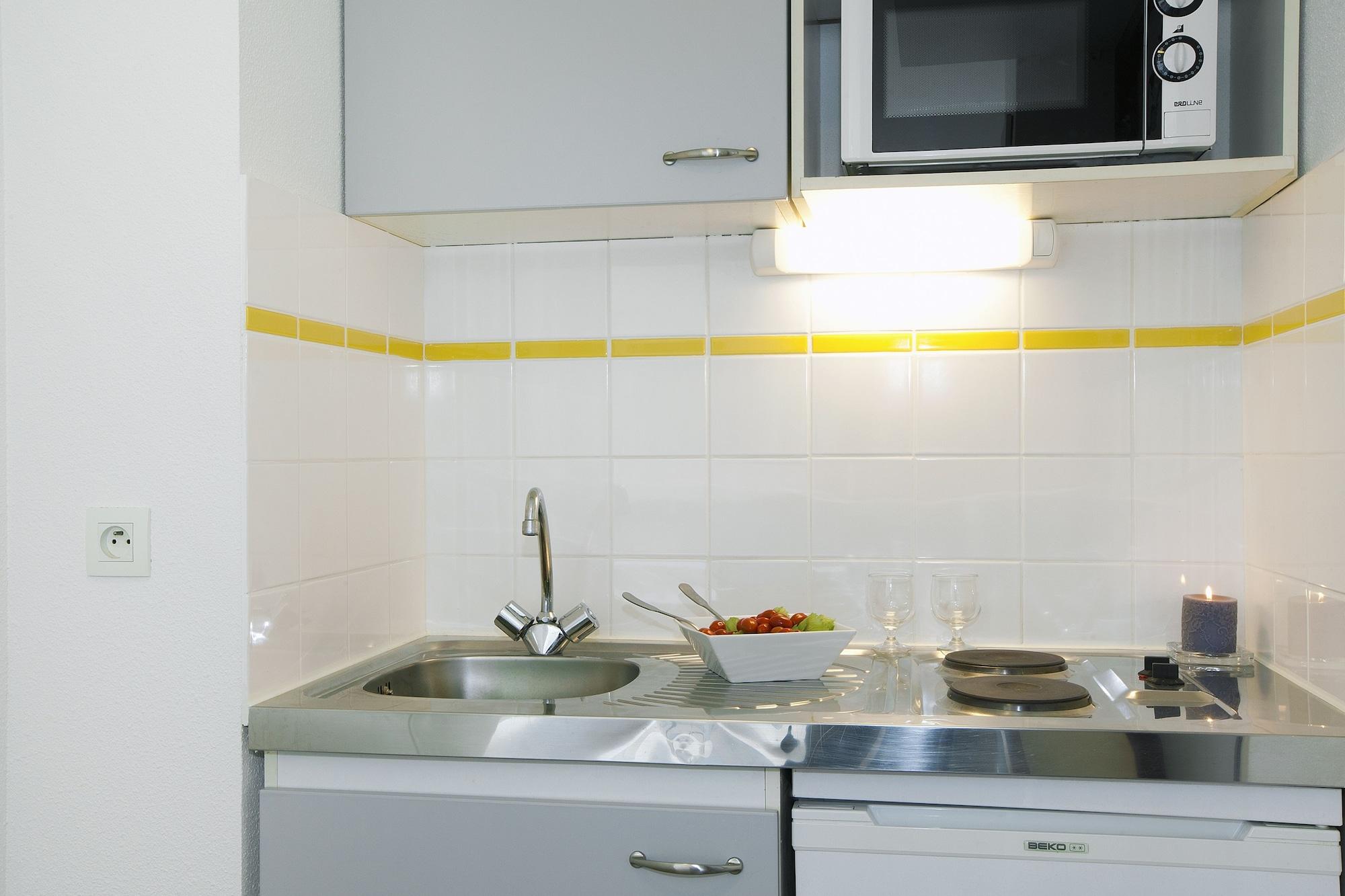 Cerise Lannion Aparthotel Екстериор снимка