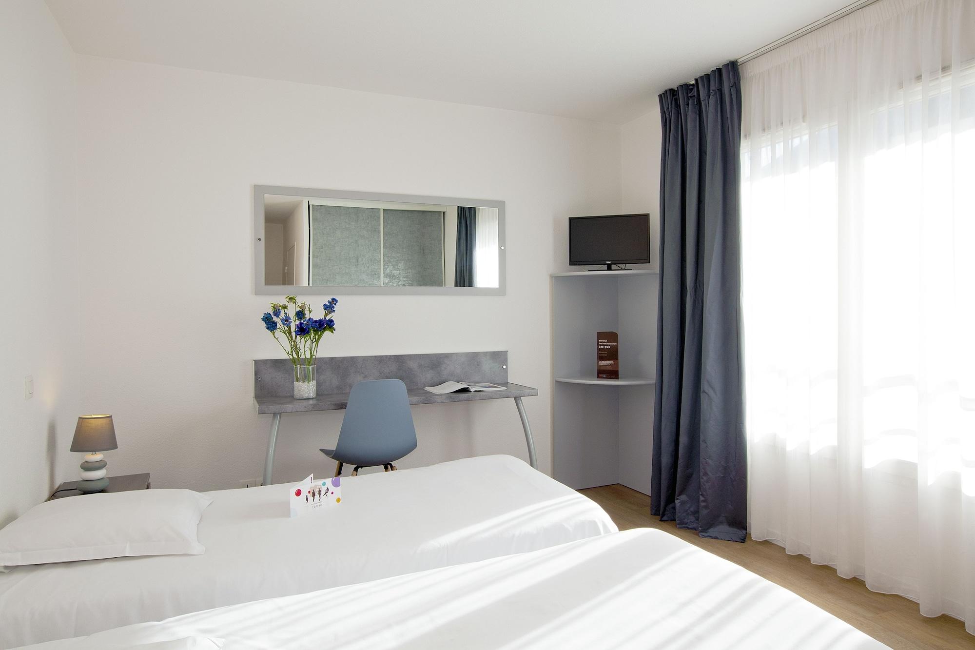Cerise Lannion Aparthotel Екстериор снимка