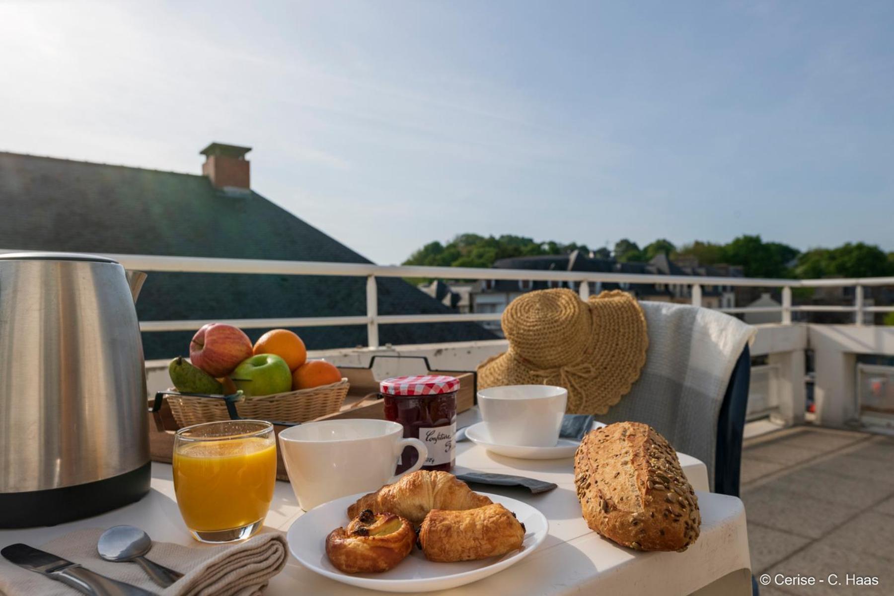 Cerise Lannion Aparthotel Екстериор снимка