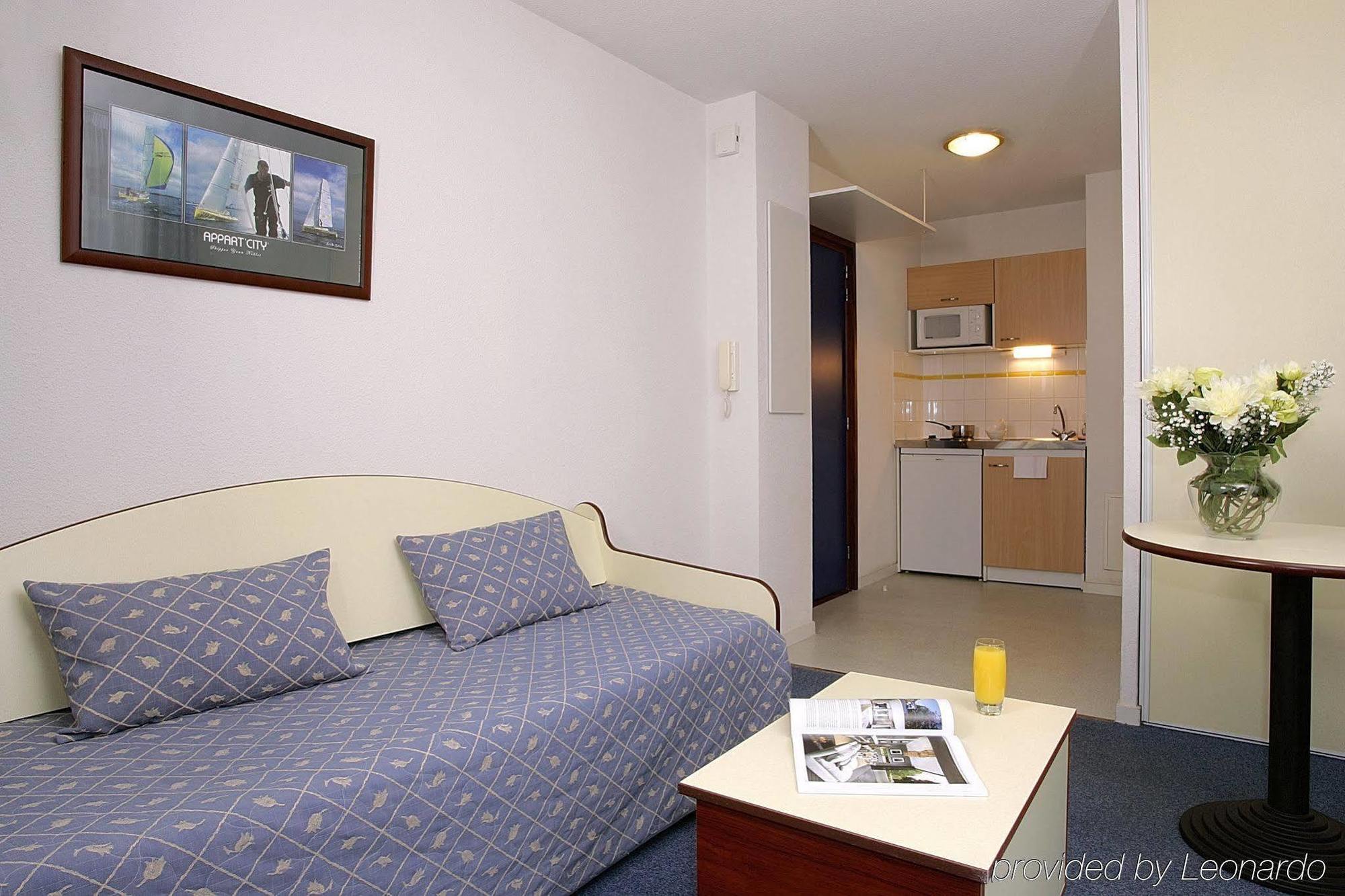Cerise Lannion Aparthotel Стая снимка